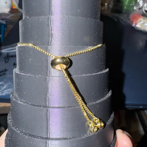 Czech Glass Elegant Gold and Black Women's Bracelet adjustable - Picture 2 of 2